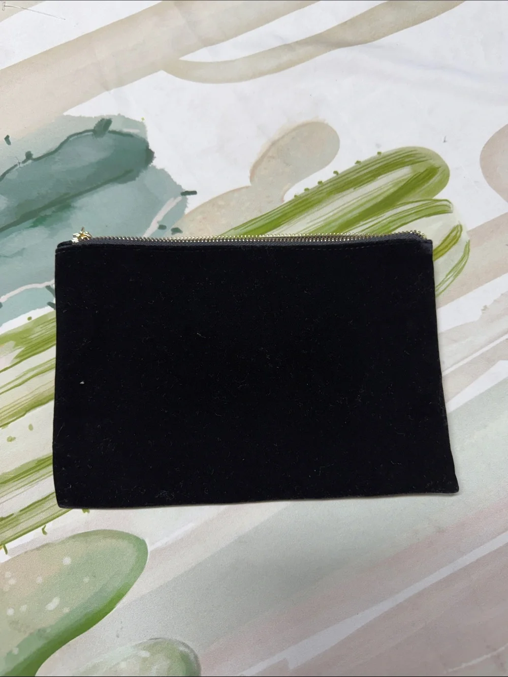 Gucci beauty Black Velvet Zip Pouch with Gold Logo Accent